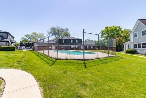 414 Inverrary Lane Deerfield IL 60015