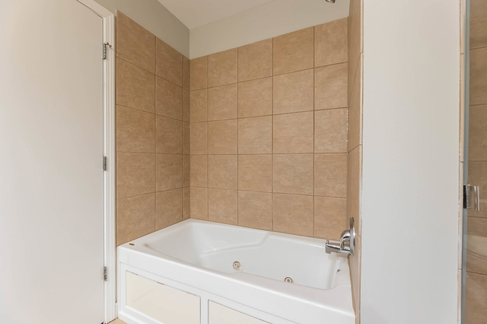 1600 South Prairie Avenue Chicago IL 60616