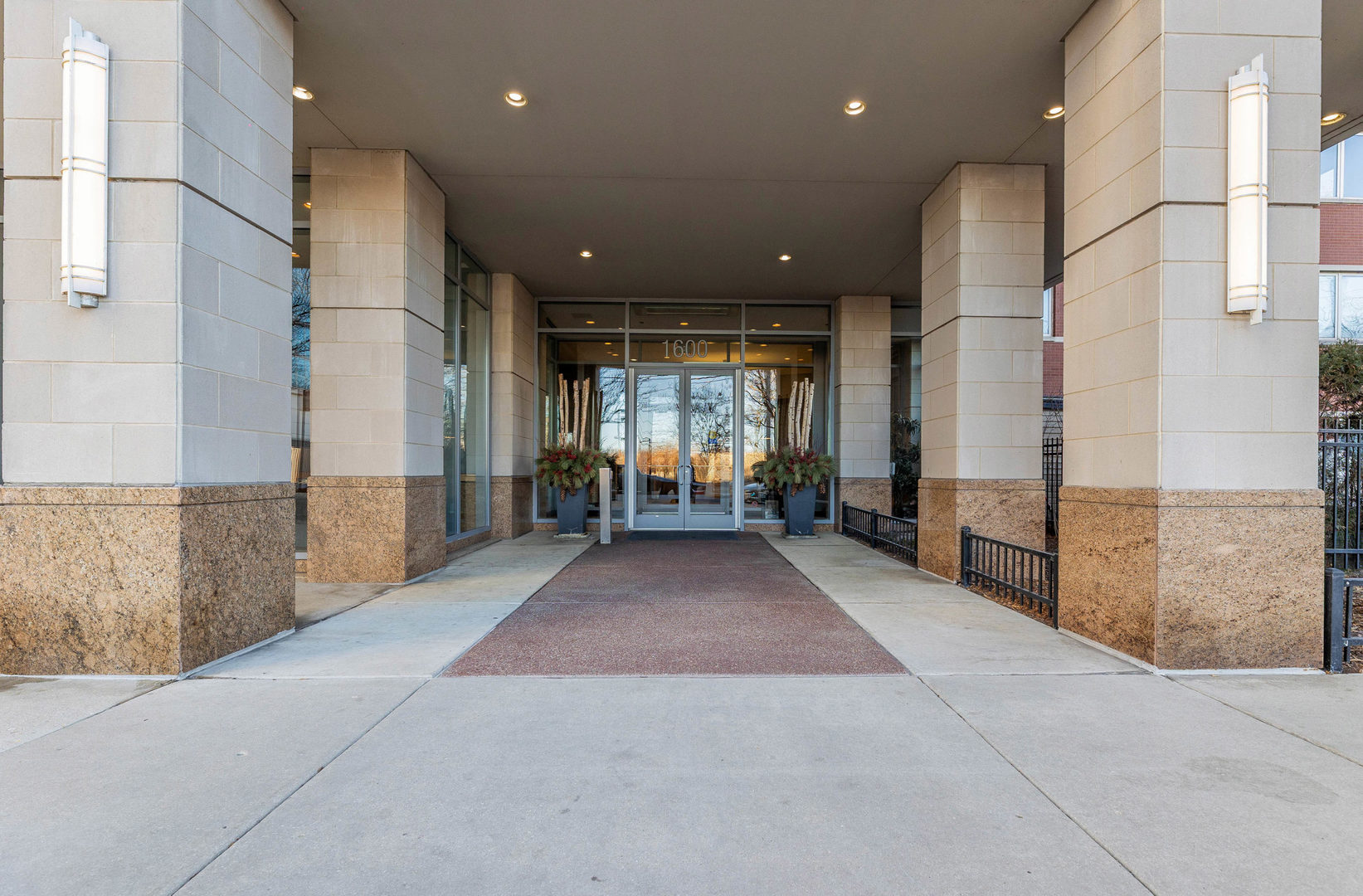 1600 South Prairie Avenue Chicago IL 60616