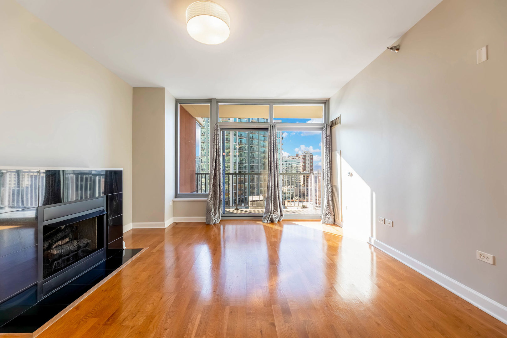 1600 South Prairie Avenue Chicago IL 60616