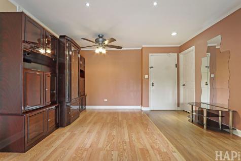 70 Old Oak Drive Buffalo Grove IL 60089