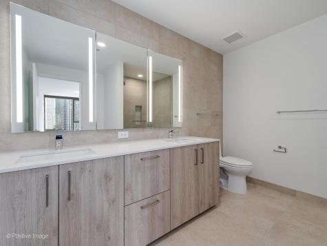 211 North Harbor Drive Chicago IL 60601