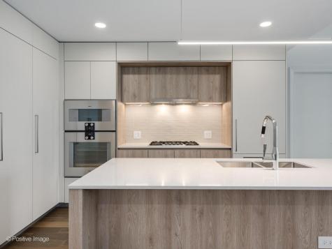 211 North Harbor Drive Chicago IL 60601