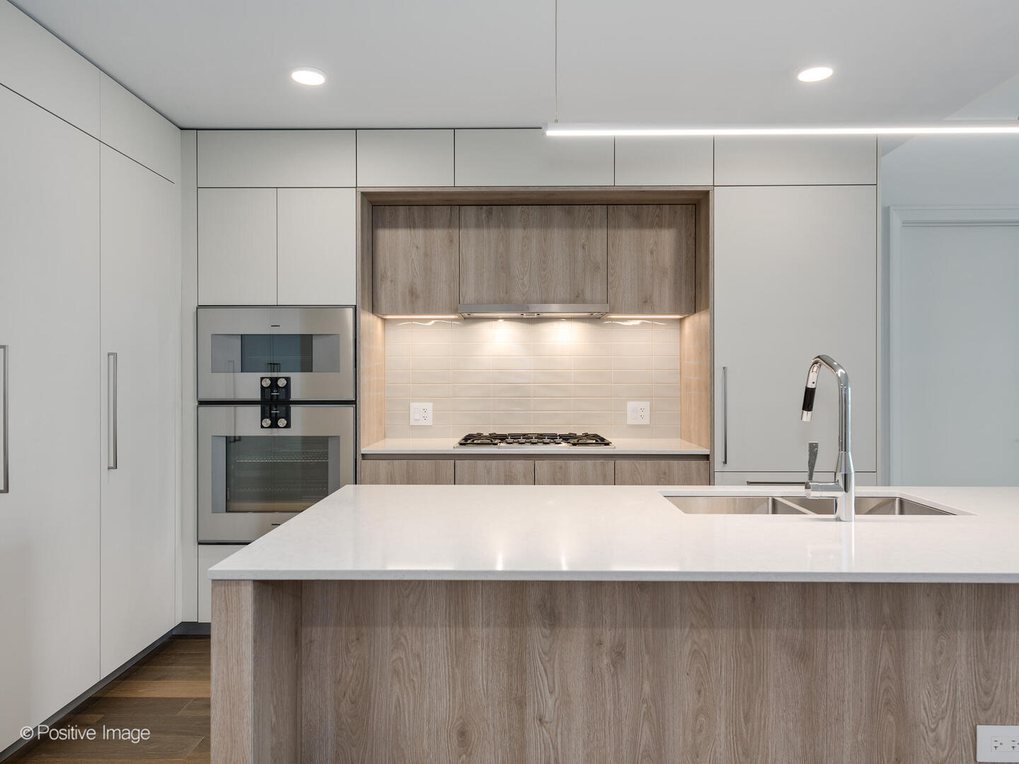 211 North Harbor Drive Chicago IL 60601