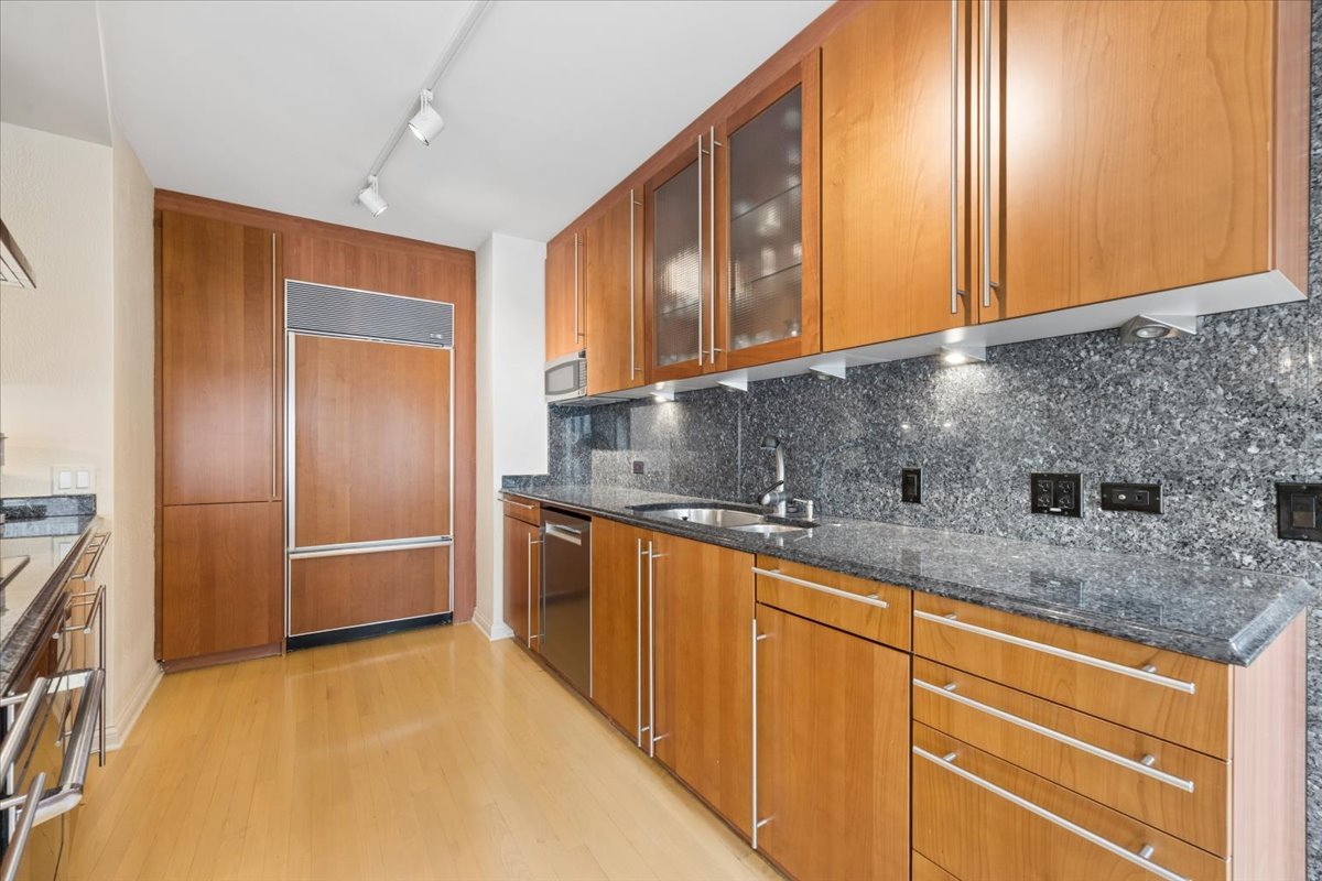 1100 North Lake Shore Drive Chicago IL 60611
