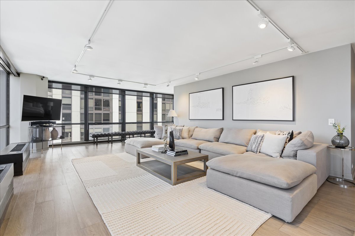 910 North Lake Shore Drive Chicago IL 60611