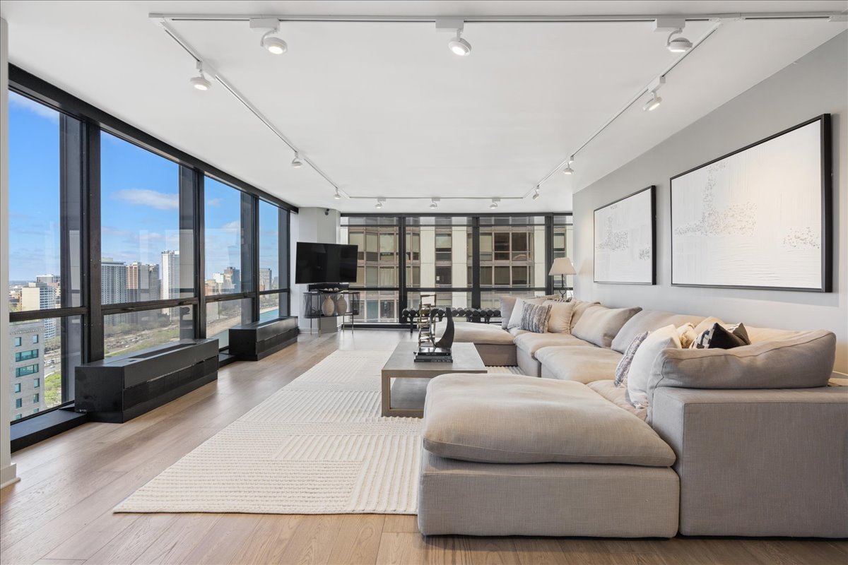 910 North Lake Shore Drive Chicago IL 60611