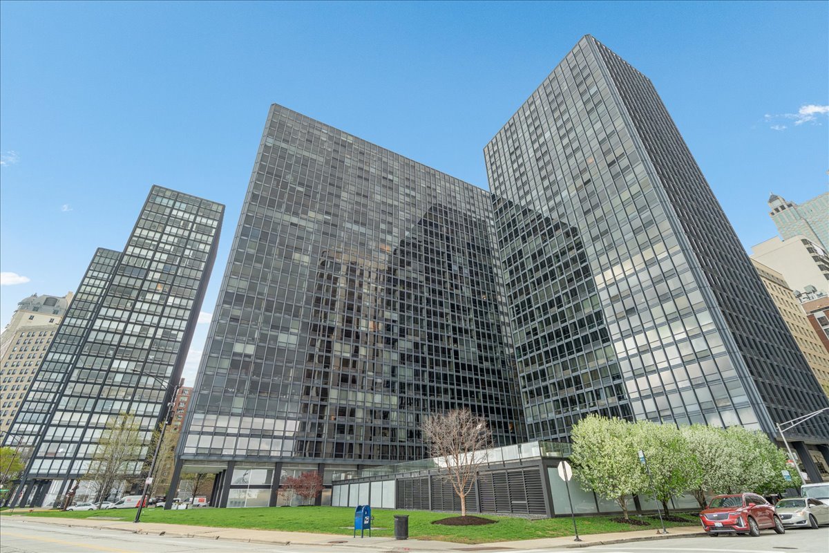 910 North Lake Shore Drive Chicago IL 60611