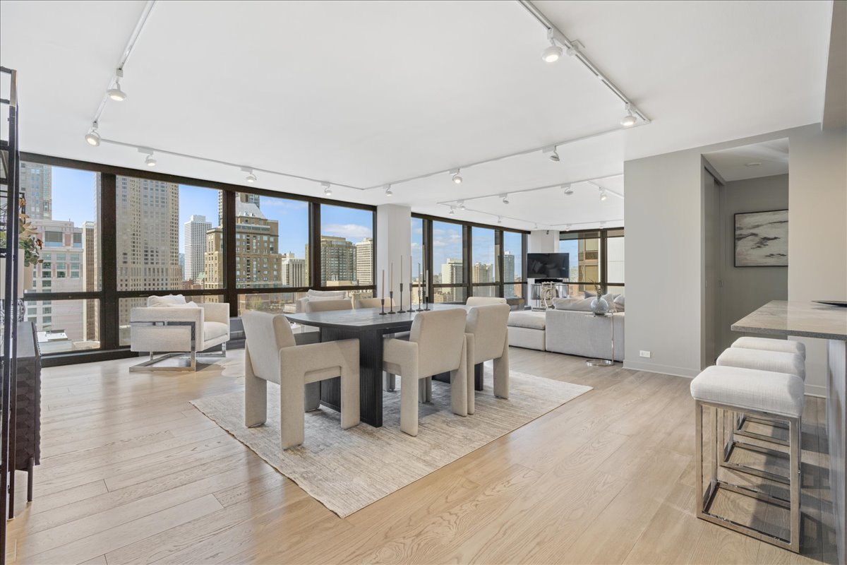 910 North Lake Shore Drive Chicago IL 60611