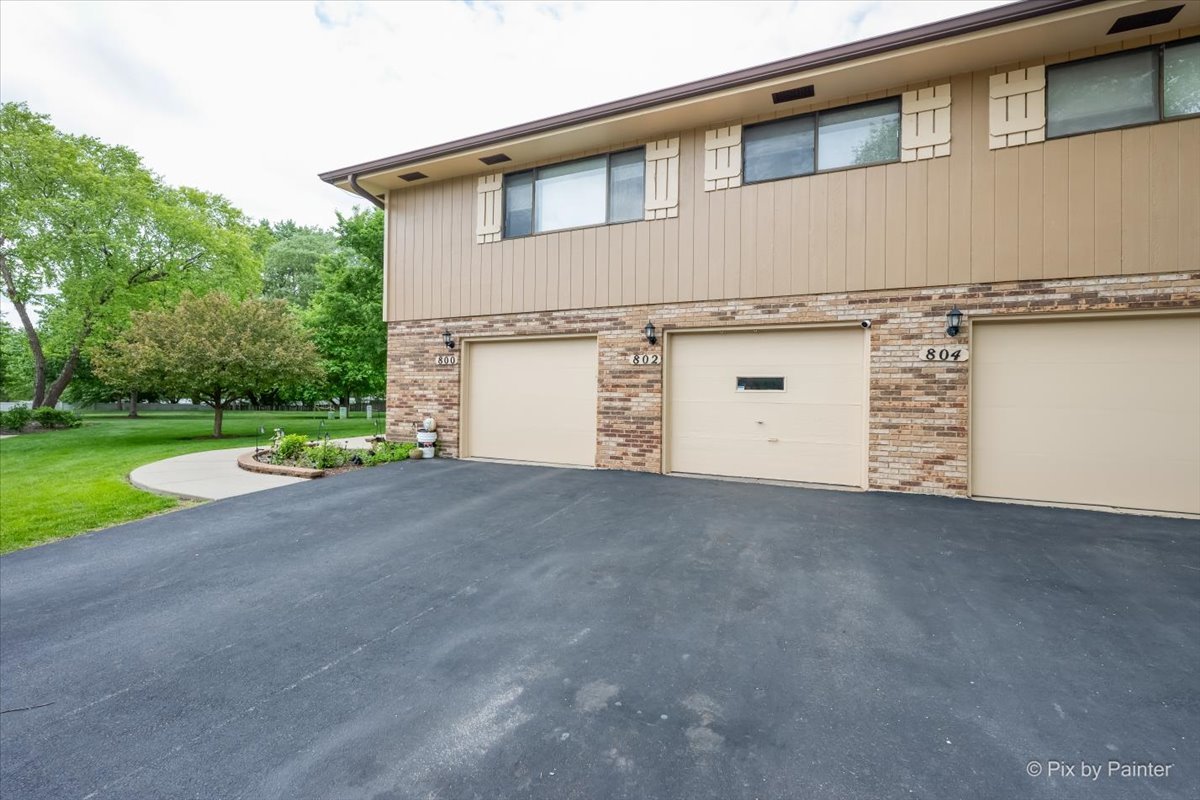 802 Dighton Lane Schaumburg IL 60173