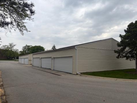 183 North Waters Edge Drive W Glendale Heights IL 60139