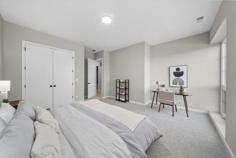 5830 North Lincoln Avenue Chicago IL 60659