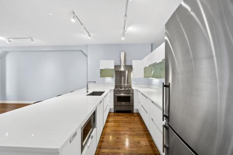 6 North Michigan Avenue Chicago IL 60602