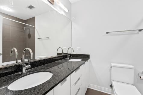 6 North Michigan Avenue Chicago IL 60602