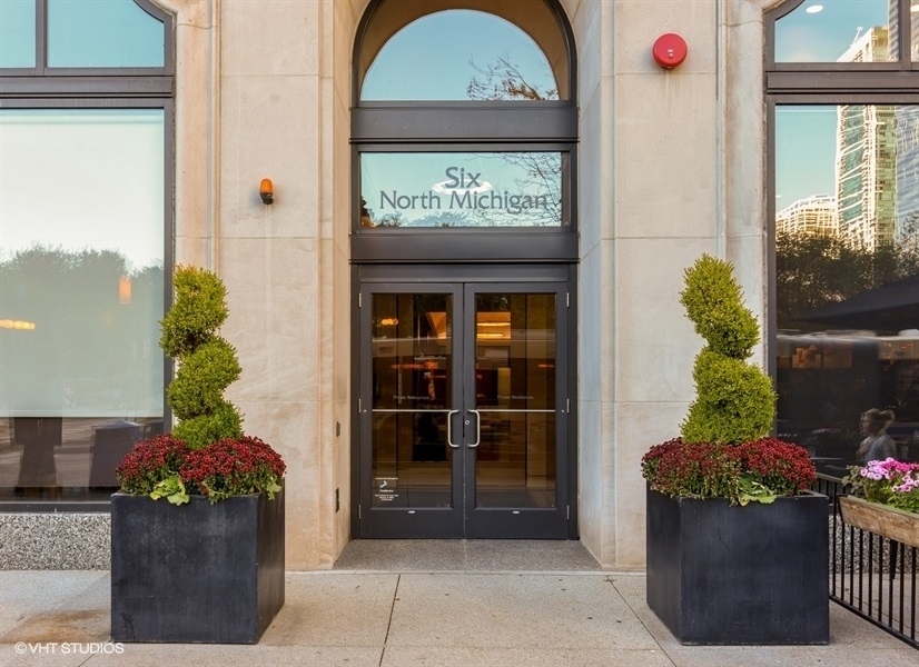 6 North Michigan Avenue Chicago IL 60602