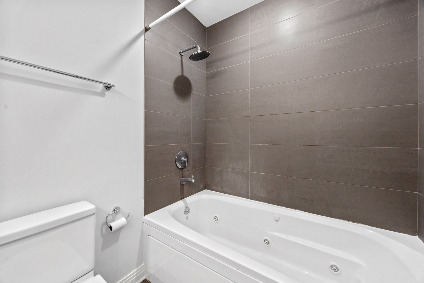 6 North Michigan Avenue Chicago IL 60602