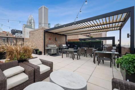 6 North Michigan Avenue Chicago IL 60602