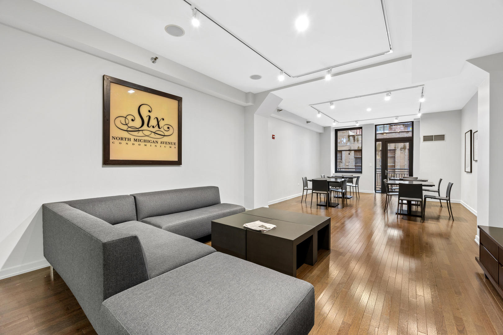 6 North Michigan Avenue Chicago IL 60602