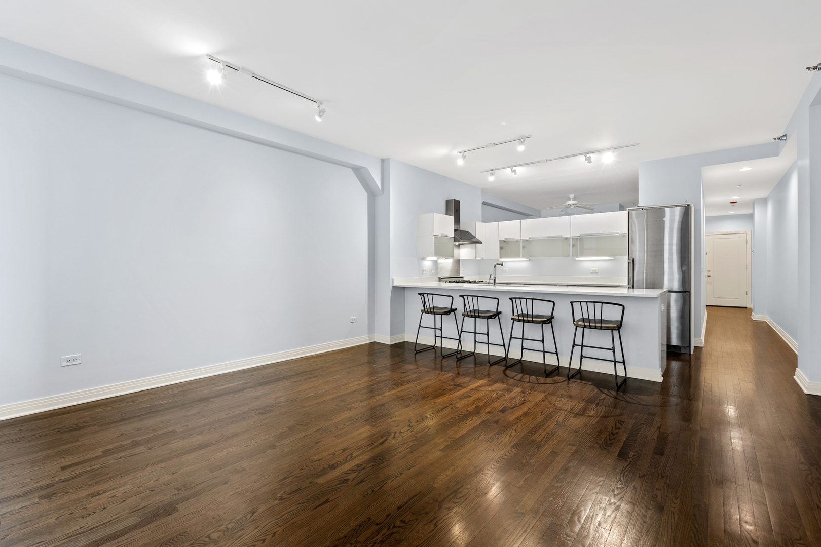 6 North Michigan Avenue Chicago IL 60602