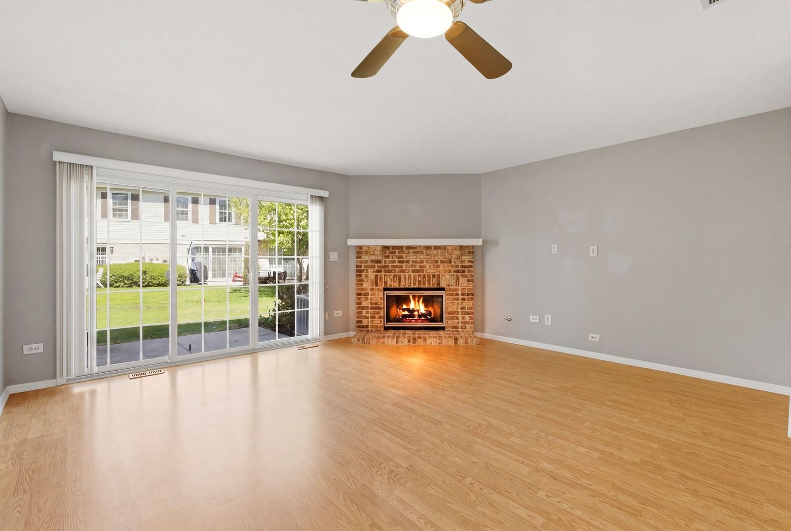 1911 Grove Avenue Schaumburg IL 60193