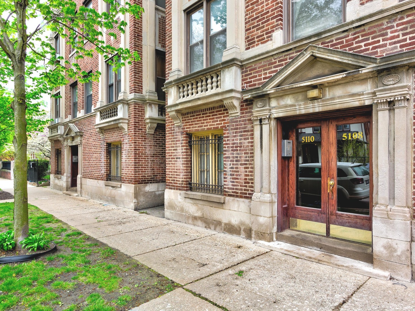 5108 South Woodlawn Avenue Chicago IL 60615
