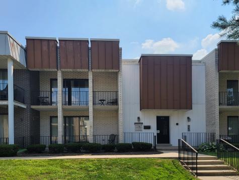 4123 West 98th Street Oak Lawn IL 60453