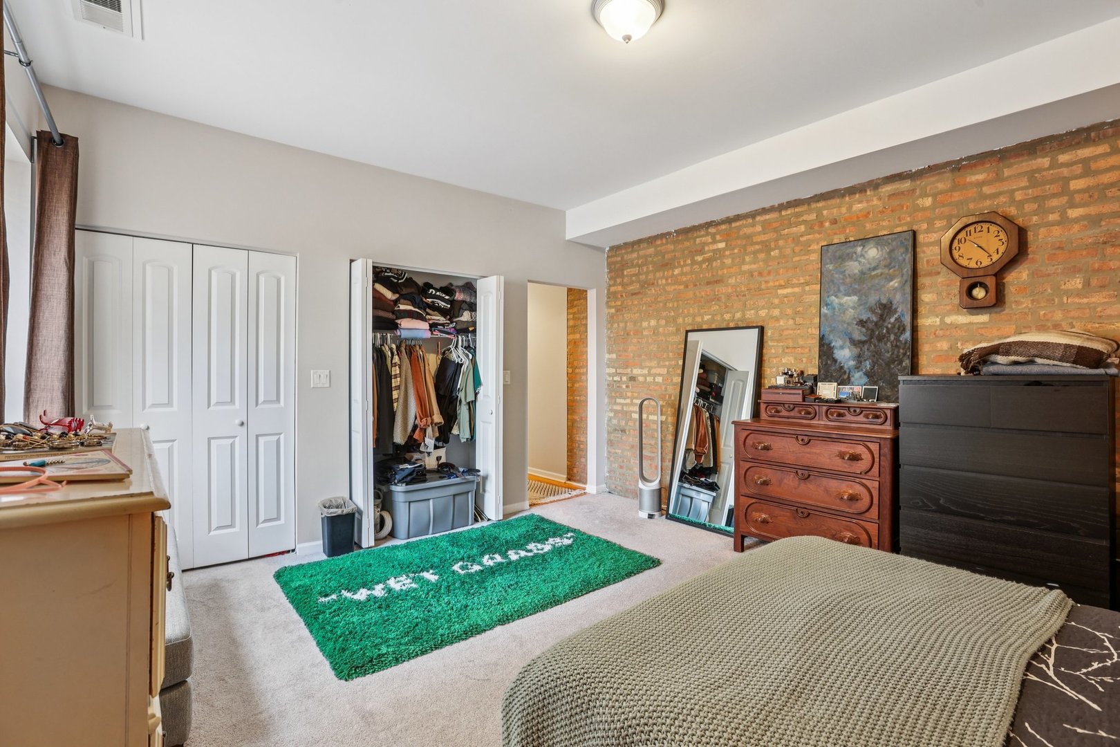 1639 West Farwell Avenue Chicago IL 60626