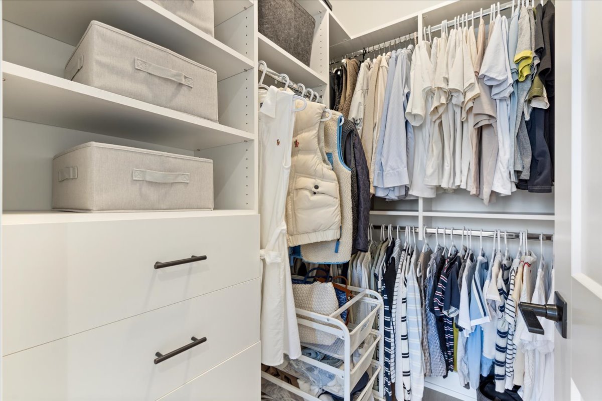 1644 West Diversey Parkway Chicago IL 60614