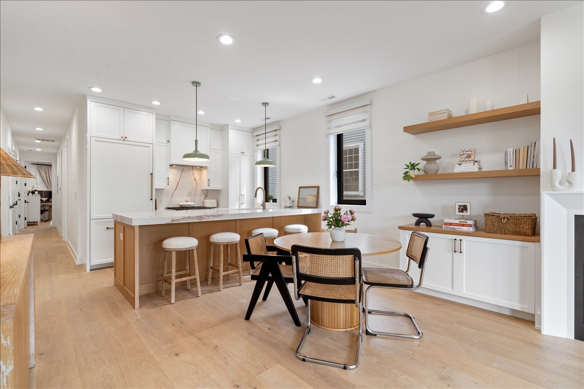 1644 West Diversey Parkway Chicago IL 60614