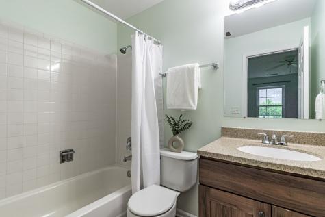 1230 Orleans Drive Mundelein IL 60060