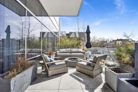 2035 North Orleans Street Chicago IL 60614