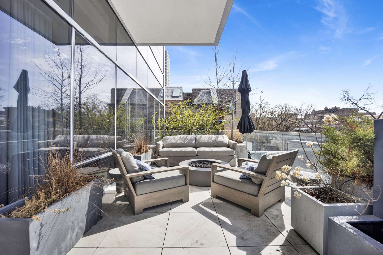 2035 North Orleans Street Chicago IL 60614