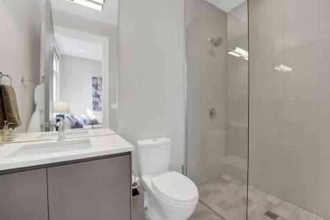 2035 North Orleans Street Chicago IL 60614