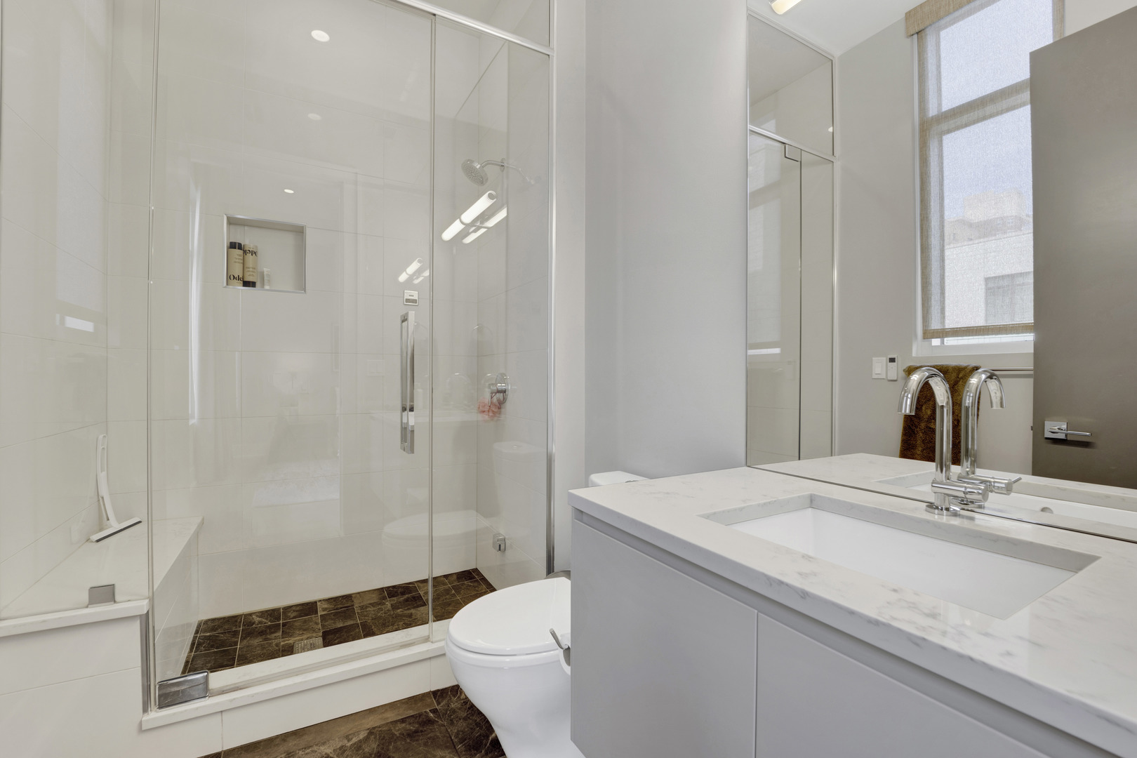 2035 North Orleans Street Chicago IL 60614