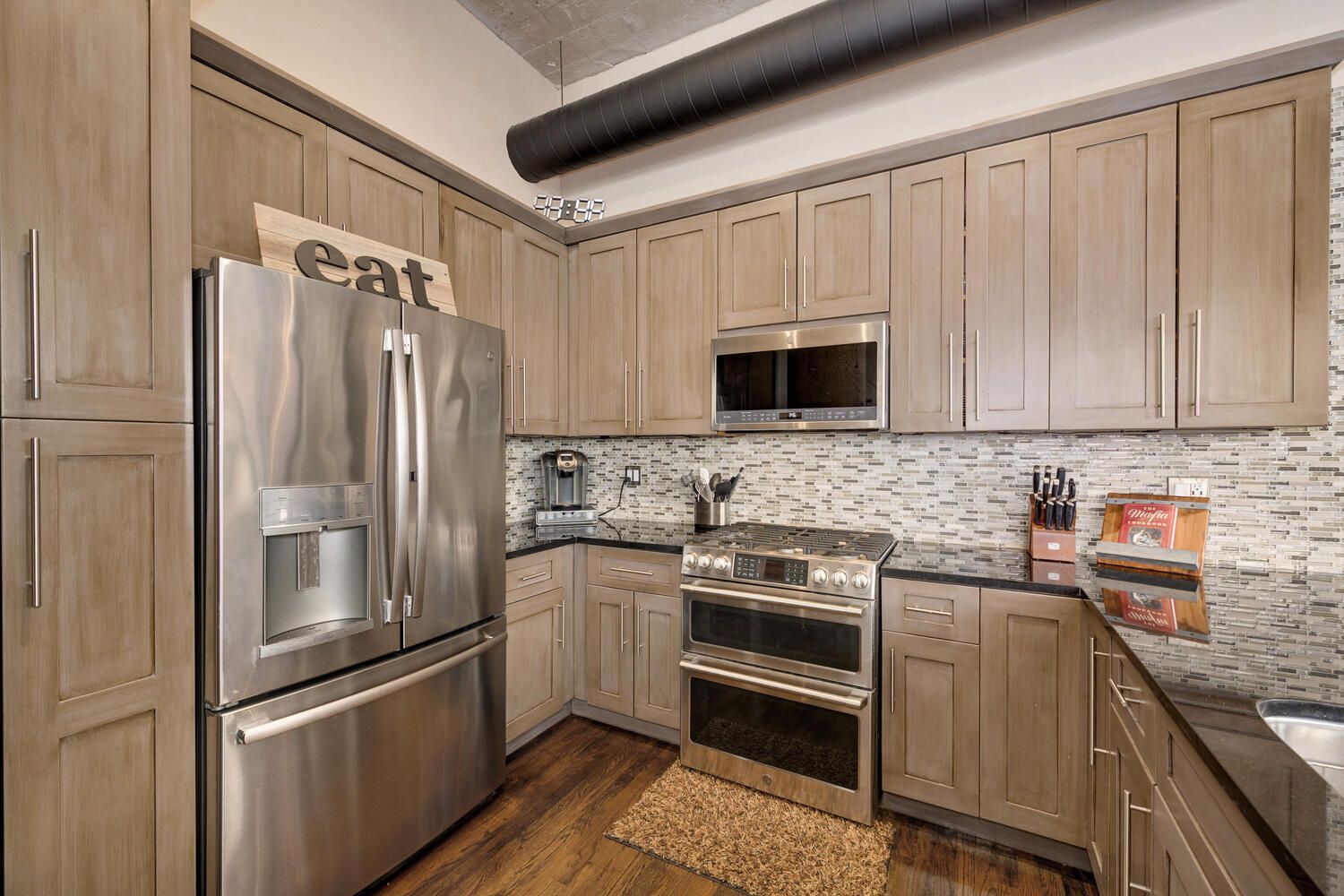 17 North Loomis Street Chicago IL 60607