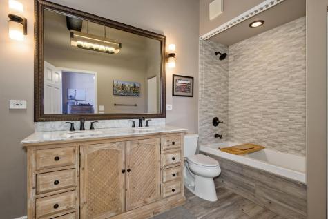 17 North Loomis Street Chicago IL 60607