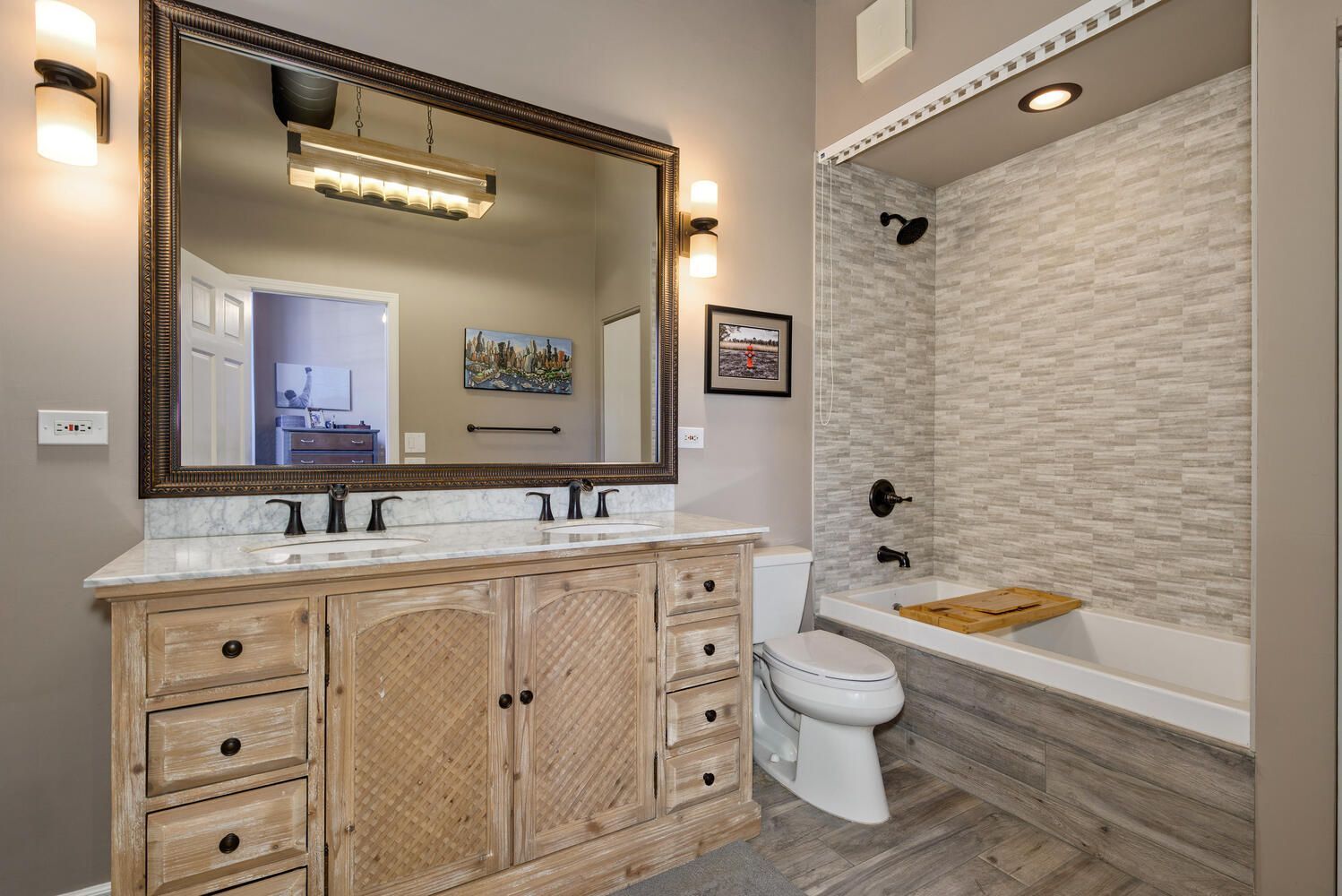 17 North Loomis Street Chicago IL 60607