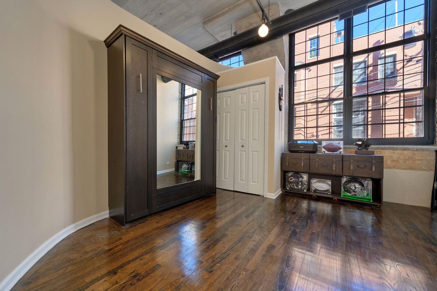 17 North Loomis Street Chicago IL 60607