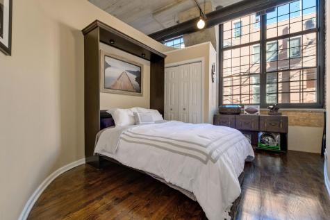 17 North Loomis Street Chicago IL 60607
