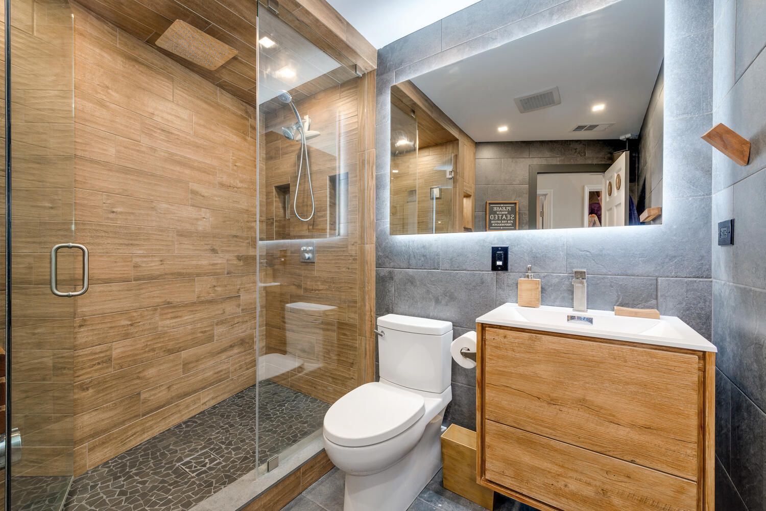 17 North Loomis Street Chicago IL 60607