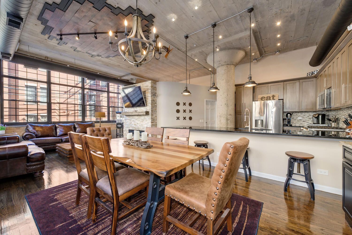 17 North Loomis Street Chicago IL 60607