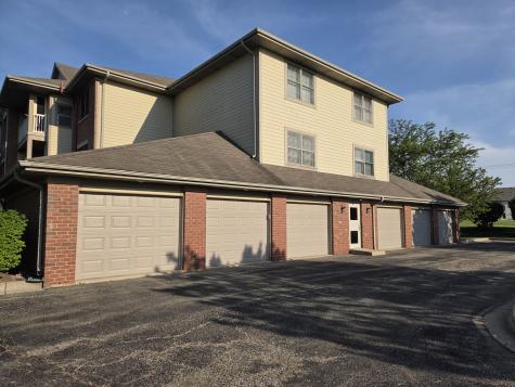 20301 South Pine Hill Road Frankfort IL 60423