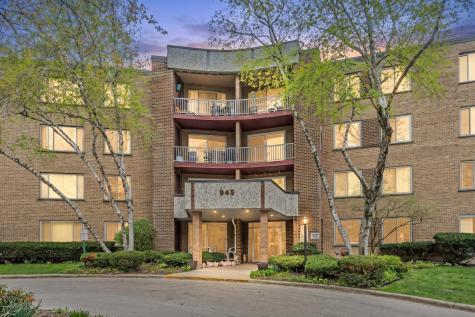 945 East Kenilworth Avenue Palatine IL 60074