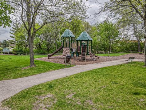 945 East Kenilworth Avenue Palatine IL 60074
