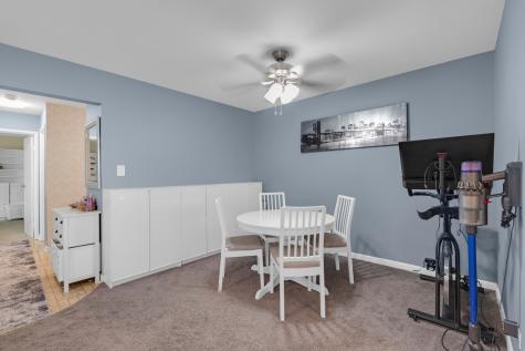 945 East Kenilworth Avenue Palatine IL 60074