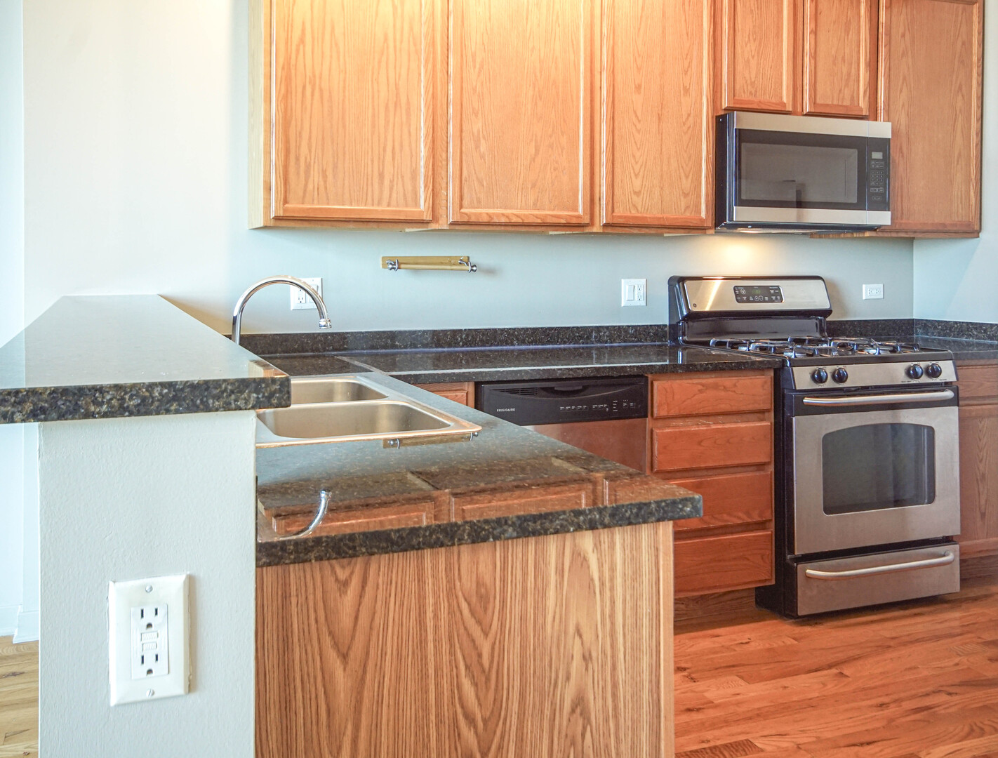 1224 West Van Buren Street Chicago IL 60607