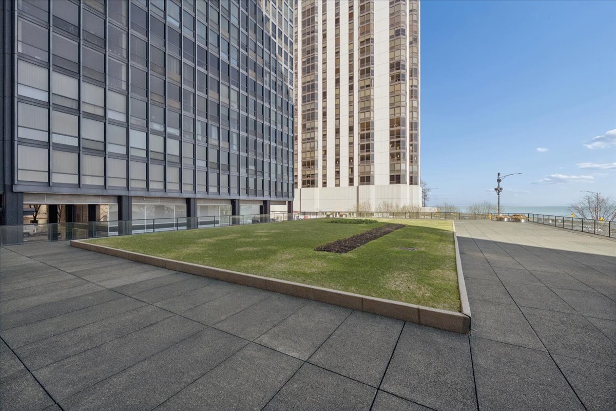 910 North Lake Shore Drive Chicago IL 60611