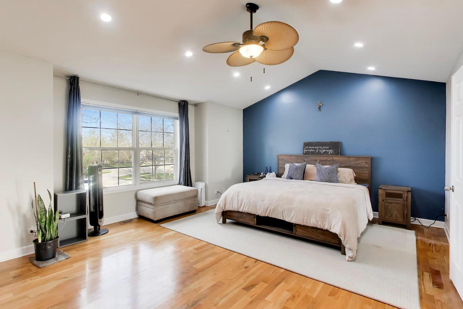 1422 Welland Court Roselle IL 60172