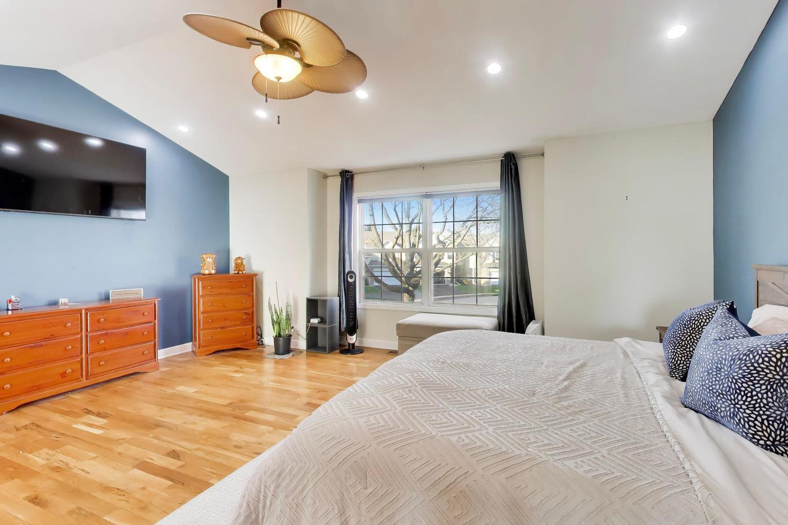 1422 Welland Court Roselle IL 60172