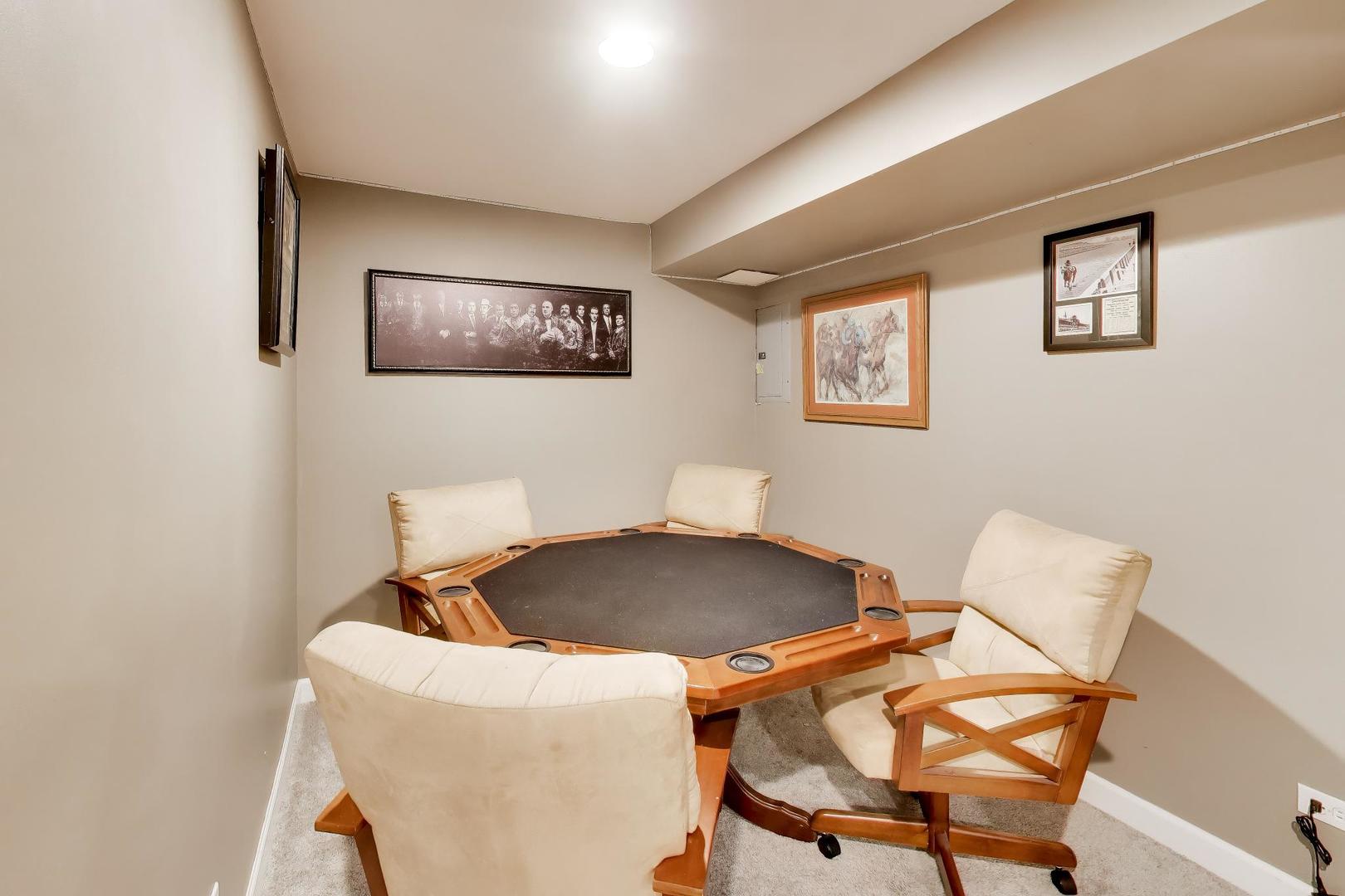 1422 Welland Court Roselle IL 60172